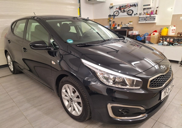 Kia Ceed cena 44900 przebieg: 117000, rok produkcji 2017 z Myślibórz małe 667